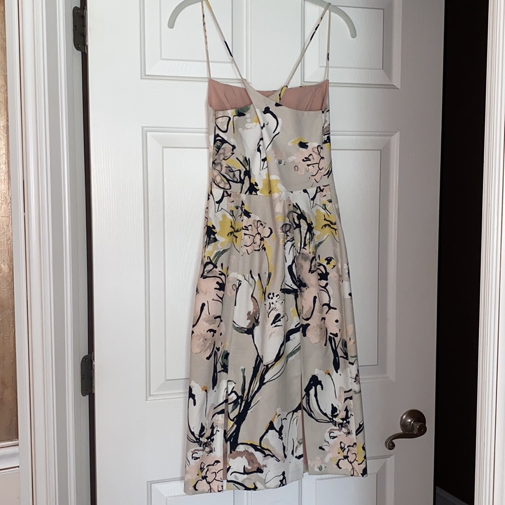 Dress - Picture 5 of 8